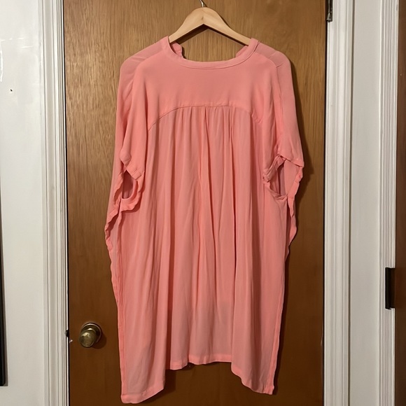 •PEYTON & PARKER•CORAL PINK 100% RAYON BUTTON UP OVERSIZED SWIM COVER UP SIZE XS - Picture 3 of 6
